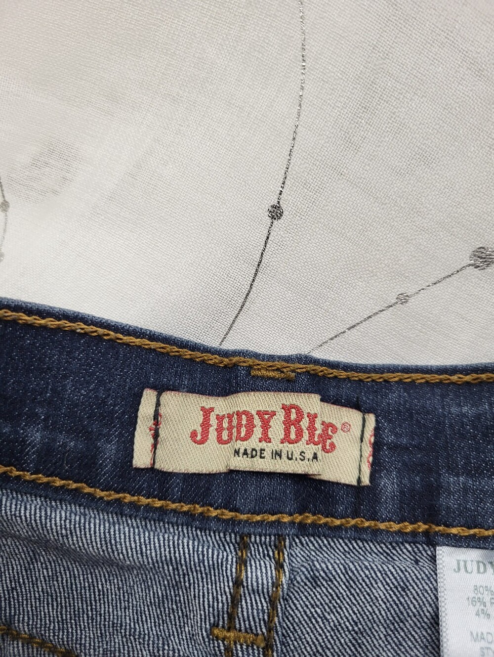 Judy Blue Women’s Cuffed Dark Blue Denim Shorts Button Fly Stretch Size Medium - Picture 8 of 10
